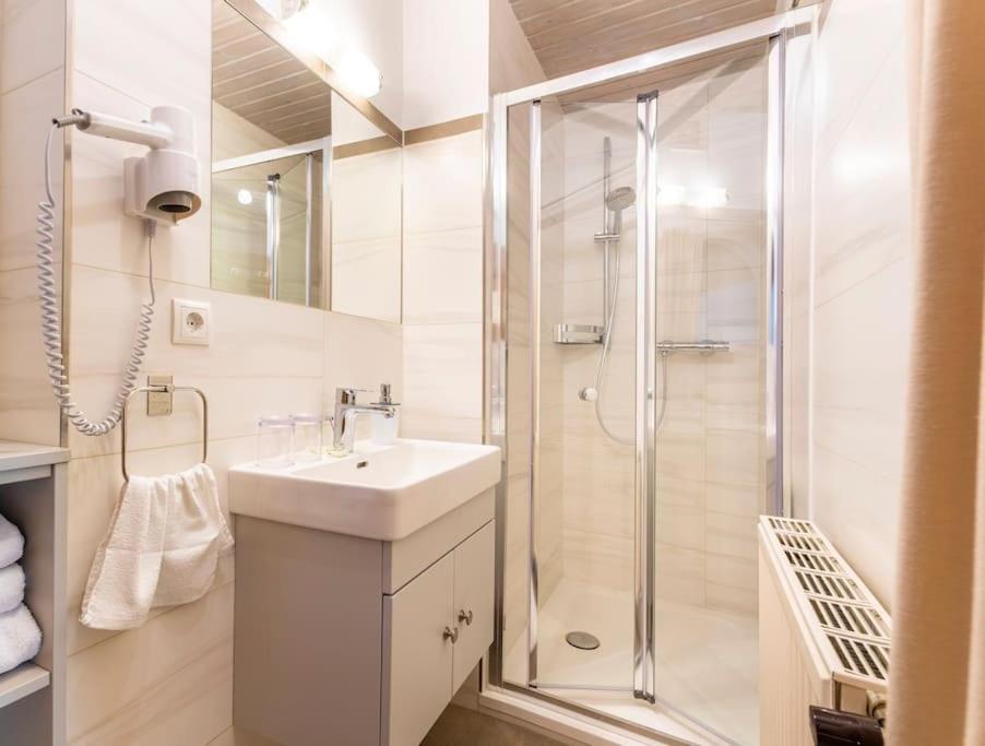Unterwoehrlehen Apartment Файстенау Екстериор снимка